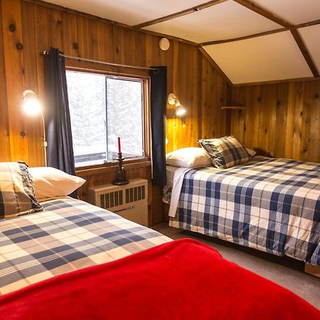 Red Shutter Inn Росленд Екстериор снимка